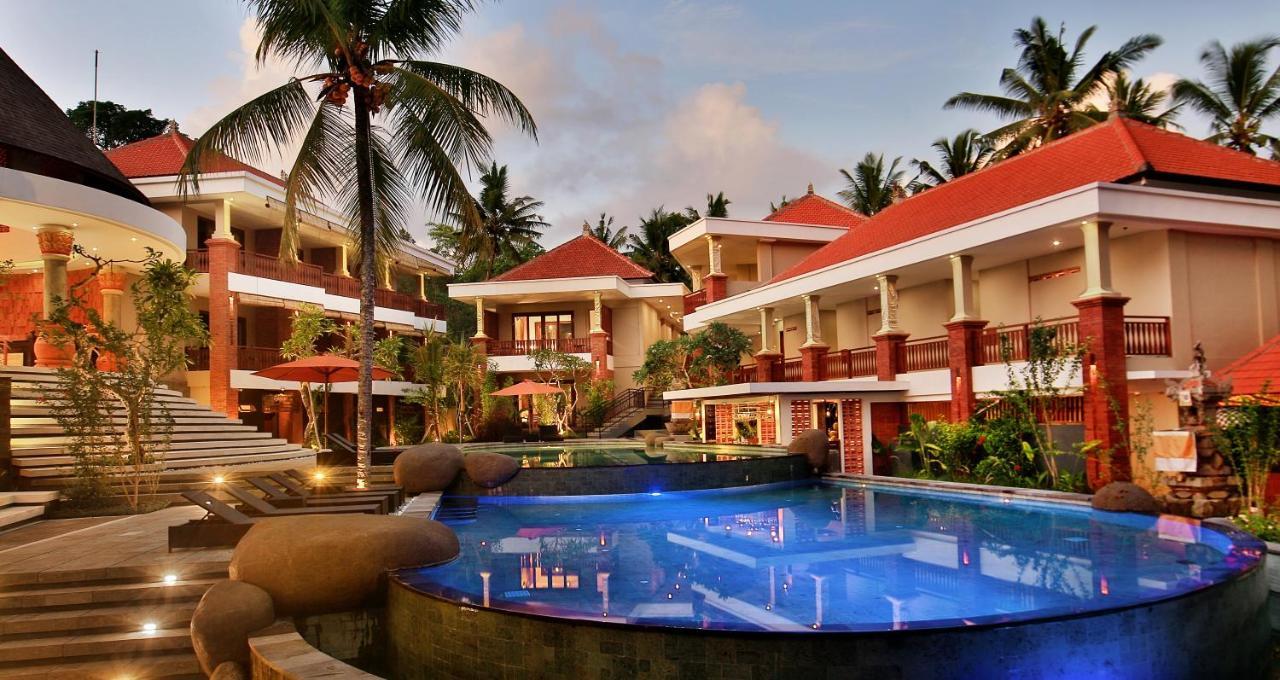 Resort Field 4*